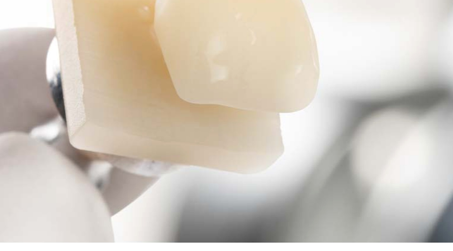 VITABLOCS ceramic block and restoration
Official VITA product documentation showing a VITABLOCS ceramic block beside a tooth colored ceramic restoration.